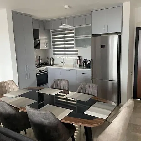 Large Super Lux In Thalassa Lägenhet Vokolidha