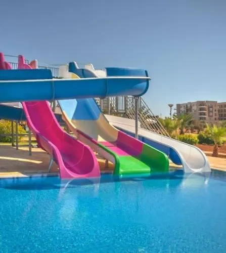 Large Super Lux In Thalassa *